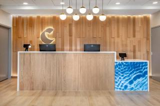 Comfort Inn & Suites Newark Liberty International Airport - 6