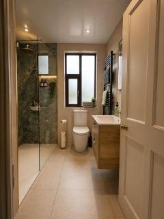 Number 9 Market Street - Town centre 4 bedroom house with garden - 3