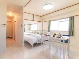 CASTLE Namba Station about 15 minutes walk,Good location - 0