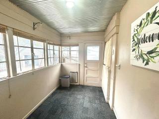 Riverside Gem - Fully Fenced Yard W/ Washer&Dryer! - 8