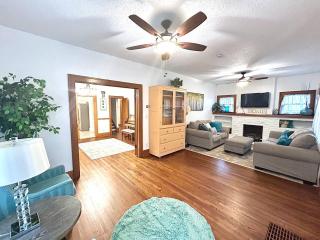 Riverside Gem - Fully Fenced Yard W/ Washer&Dryer! - 6