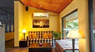 The Lake Hotel - 6