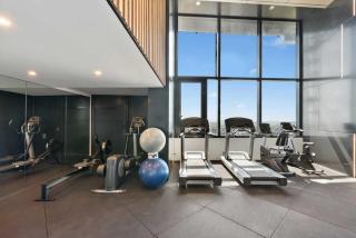 City Central Apartment, 10 Floors High by Stylish Stays - 4