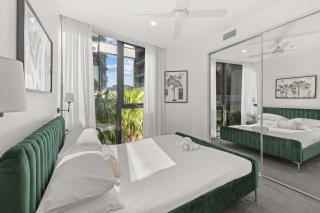 Luxury 2 Bed 2 Bath Parking Pool Gym & Sauna - 7