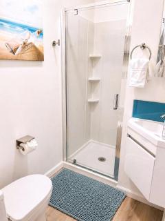 CasaViva Luna - 3BR,2BA with Private Firepit & Front Yard, Walk to Hillcrest & North Park, 5 Min to Zoo, SeaWorld & Beaches - 4