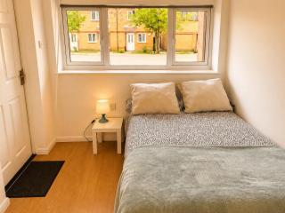 Modern Cosy Studio - Easy Access - Workspace - Parking - 0