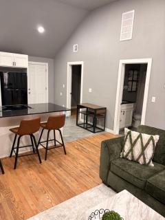 Jade home in beautiful Tulsa - 2