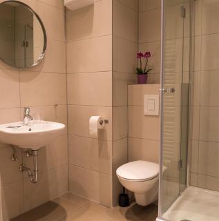 Hotel Forty Four - Frankfurt am Main - 7