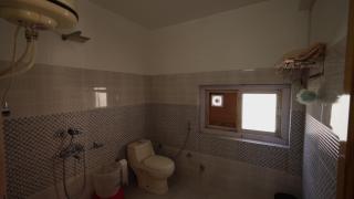 Amdas Cafe and cottage - 8