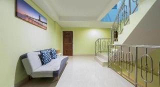 OYO 818 Suksomboon Residence - 7