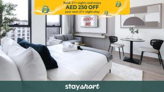 Free housekeeping visits during your stay - StayShort - Town Square sleeps 2 in Great Location - 0
