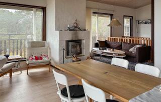 3 Bedroom Cozy Home In Yngsjö - 1