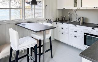 Beautiful Home In Bålsta With Lake View - 0