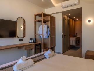 Stella Maria Hotel & Suites - 7