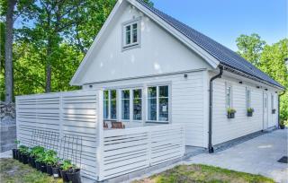 2 Bedroom Beautiful Home In Mörrum - 0