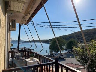 Sea-View Balcony in Poseidonio Samos - 9