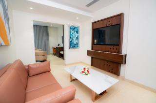 JP Crowne Regency - 9