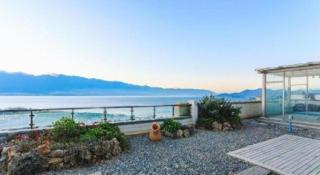 Erhai Lake Seclusion Life - 4