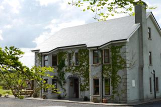 The Garden Gates Guest Accommodation - Castlebar - 8
