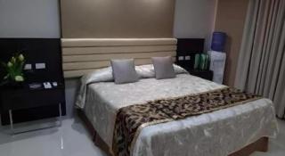 Score Birds Hotel - 4