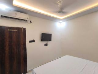 HOTEL O YASH ROYAL INN - 3