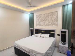 HOTEL O YASH ROYAL INN - 2