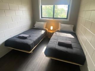 McInnes Units - 3