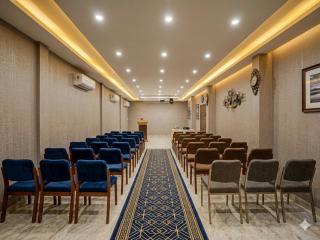 Hotel JP Grand 2 Min Walk From Mayapuri metro Station - 5