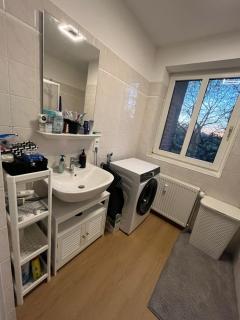 Private Room in Oldenburg with Balcony in Shared Apartment - 2
