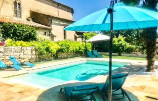 Jolie Maison Avec Piscine - 0