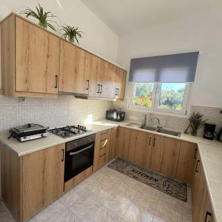 Eva's House - 6