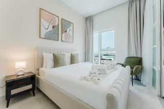 PVH - Mesmerizing 2BR - Golfville Dubai Hills - 7