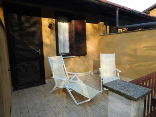 Cozy Italian Apartment with Terrace - 4