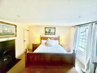 Manor Cottage - 1