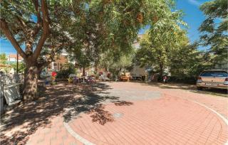 Two-Bedroom Apartment In Srima - 9