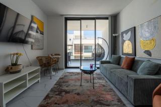Coastal 2BR Sea View Near Mackenzie Beach Larnaca - 3