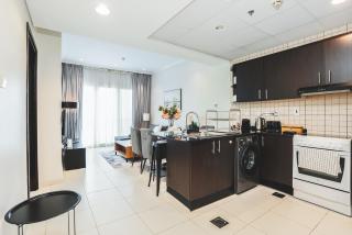 Vibrant 1BR in JBR, Top Location - Dubai - 8