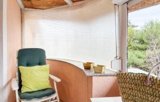 2 Bedroom Lovely Apartment In Vrsi - 4