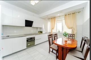 Welcome to the relaxing and premium apartment Rîşcanovca Florǎrii str - 0