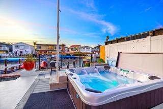 Amazing Views Jacuzzi Walk To Beach Shops - 8