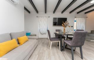 2 Bedroom Cozy Apartment In Biograd - 4