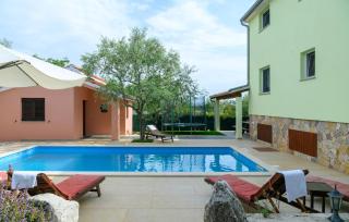 Stunning Home In Peruski - 2