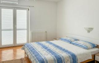 1 Bedroom Lovely Apartment In Rab Supdraga - 6