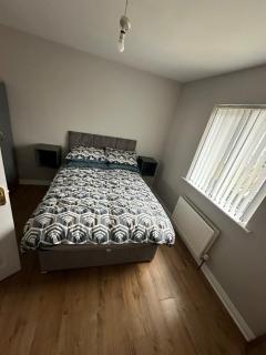 Cosy spacious 3 bedroom house - 2