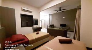 OYO Home 90416 Exclusuites - 2