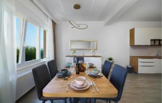 Nice Apartment In Split - 7