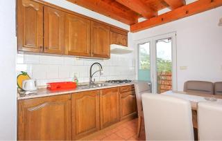 2 Bedroom Awesome Home In Brela - 7