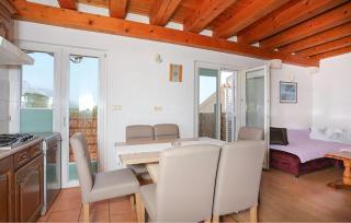 2 Bedroom Awesome Home In Brela - 1