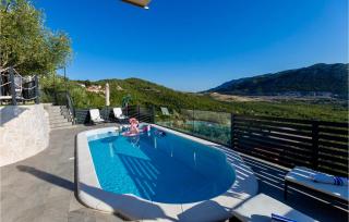 Nice Home In Vrgorac - 1