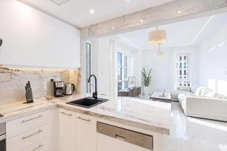 Exclusive Home Steps away from Burj & Dubai Mall - 2